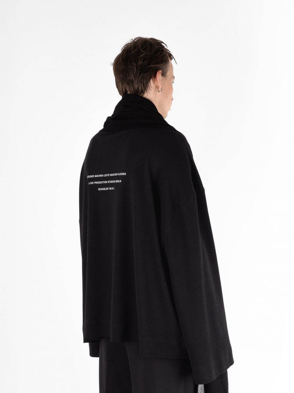 Studio Longsleeve Oversized Fit